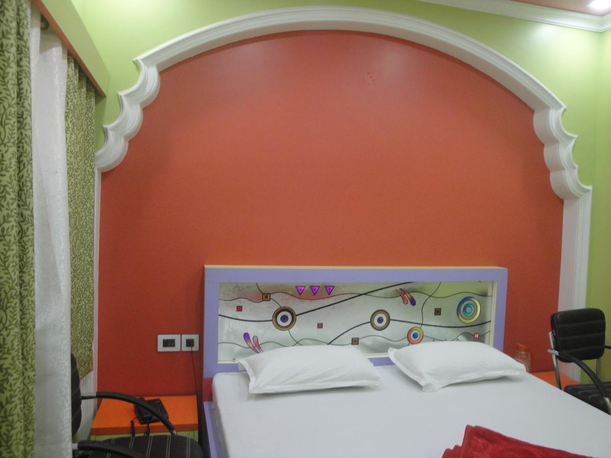 Balaji Palace Varanasi Bagian luar foto
